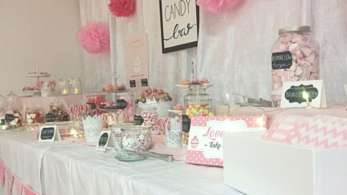 Candybar Hochzeit in rosa und weiß