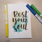 Aquarellkarte mit Handlettering "Rest your soul"